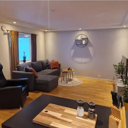 Apartment Med Naerhet Til Sjo, Skog Og Fjell