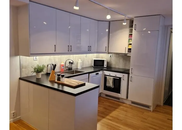 Med Naerhet Til Sjo, Skog Og Fjell Apartment *